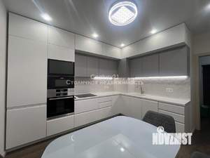 2-к квартира, вторичка, 63м2, 10/16 этаж