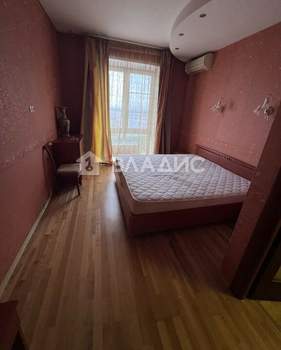 3-к квартира, вторичка, 120м2, 17/18 этаж