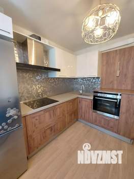 2-к квартира, вторичка, 63м2, 1/17 этаж