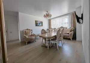 3-к квартира, вторичка, 75м2, 11/17 этаж