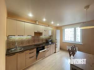 3-к квартира, вторичка, 72м2, 7/17 этаж