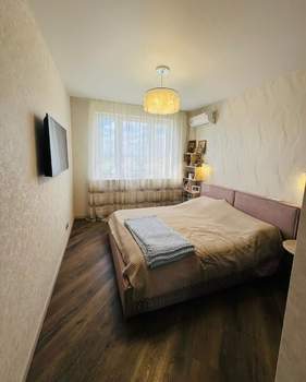 2-к квартира, вторичка, 72м2, 9/17 этаж