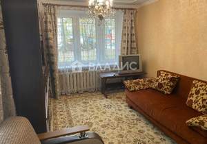 2-к квартира, вторичка, 42м2, 1/5 этаж