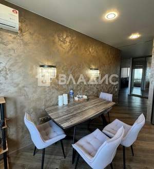 2-к квартира, вторичка, 72м2, 10/14 этаж
