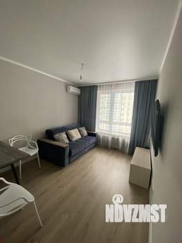 2-к квартира, вторичка, 64м2, 7/17 этаж