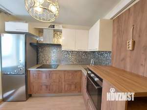 2-к квартира, вторичка, 63м2, 1/17 этаж