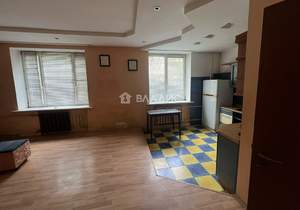2-к квартира, вторичка, 57м2, 1/3 этаж