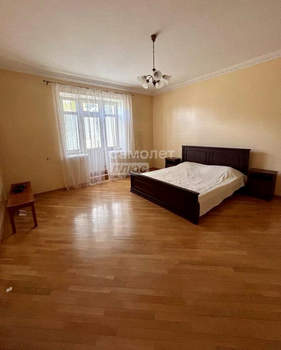 3-к квартира, вторичка, 124м2, 2/4 этаж