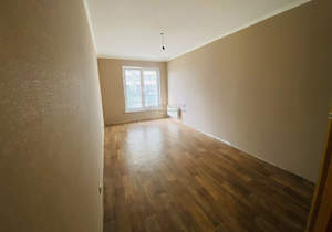 3-к квартира, вторичка, 85м2, 1/17 этаж