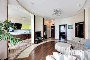 3-к квартира, вторичка, 89м2, 13/18 этаж