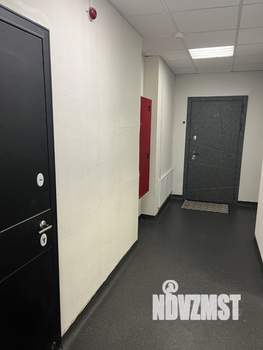 3-к квартира, вторичка, 77м2, 9/17 этаж