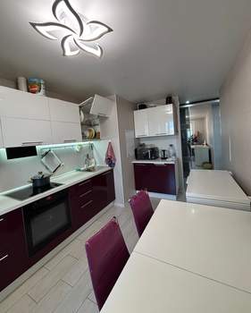 2-к квартира, вторичка, 56м2, 2/17 этаж