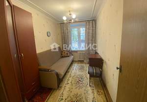 2-к квартира, вторичка, 42м2, 1/5 этаж