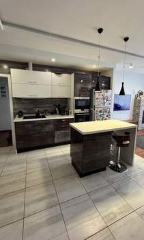 3-к квартира, вторичка, 85м2, 17/17 этаж