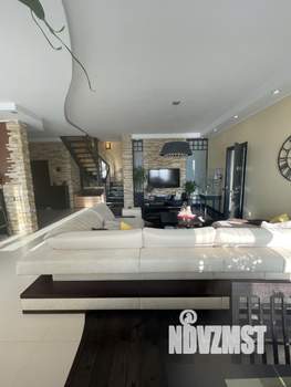 4-к квартира, вторичка, 180м2, 17/18 этаж