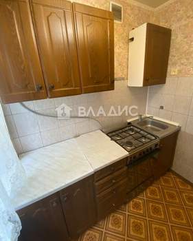 2-к квартира, вторичка, 42м2, 1/5 этаж