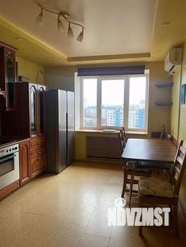 2-к квартира, вторичка, 65м2, 17/17 этаж