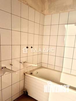 2-к квартира, вторичка, 52м2, 10/17 этаж