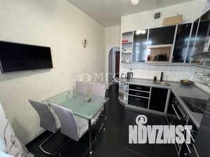 2-к квартира, вторичка, 63м2, 14/18 этаж