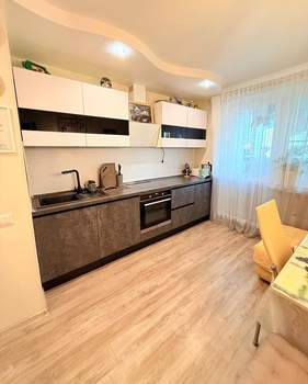 2-к квартира, вторичка, 58м2, 9/17 этаж