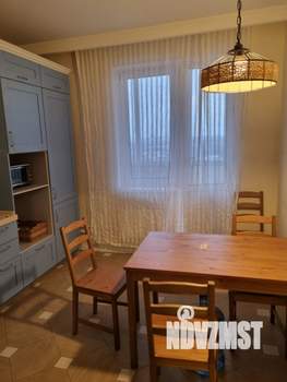 2-к квартира, вторичка, 63м2, 14/17 этаж