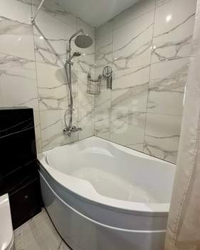 3-к квартира, вторичка, 74м2, 2/17 этаж