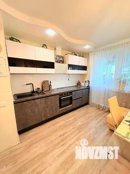 2-к квартира, вторичка, 58м2, 9/17 этаж