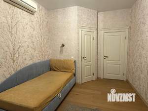 4-к квартира, вторичка, 140м2, 12/17 этаж