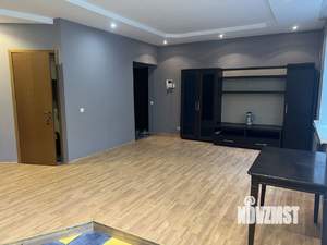 1-к квартира, вторичка, 57м2, 1/3 этаж
