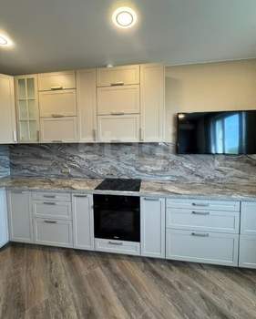 2-к квартира, вторичка, 72м2, 9/17 этаж