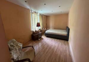 2-к квартира, вторичка, 57м2, 1/3 этаж