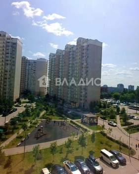 3-к квартира, вторичка, 74м2, 6/17 этаж