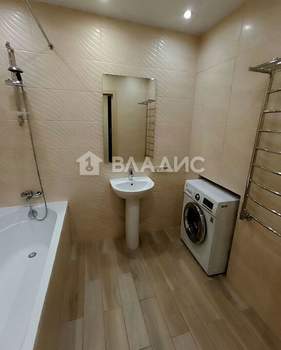 3-к квартира, вторичка, 74м2, 6/17 этаж