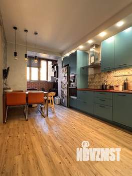 2-к квартира, вторичка, 68м2, 10/17 этаж