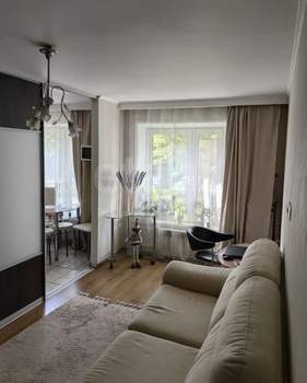 2-к квартира, вторичка, 45м2, 1/5 этаж