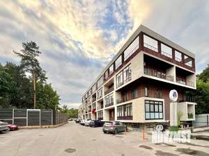 2-к квартира, вторичка, 65м2, 1/4 этаж