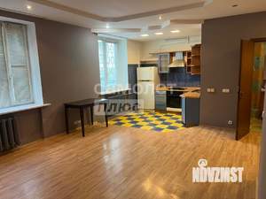 2-к квартира, вторичка, 57м2, 1/3 этаж