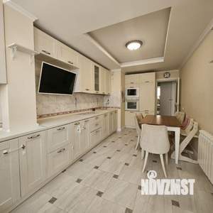 2-к квартира, вторичка, 56м2, 13/17 этаж