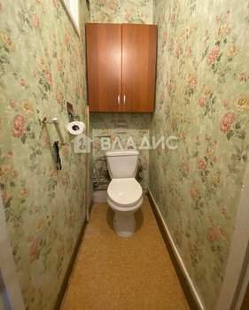 2-к квартира, вторичка, 42м2, 1/5 этаж