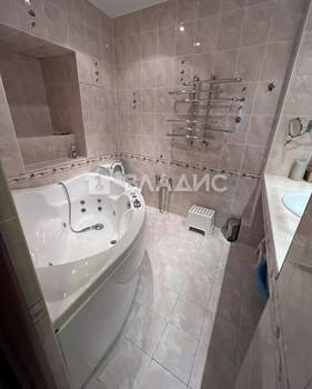 3-к квартира, вторичка, 120м2, 17/18 этаж