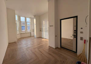 2-к квартира, вторичка, 57м2, 8/8 этаж