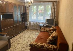 2-к квартира, вторичка, 42м2, 1/5 этаж
