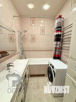 2-к квартира, вторичка, 63м2, 12/17 этаж