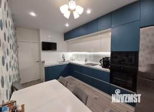 3-к квартира, вторичка, 76м2, 7/17 этаж