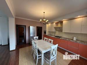 4-к квартира, вторичка, 133м2, 3/4 этаж