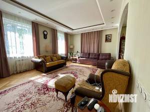 4-к квартира, вторичка, 186м2, 1/4 этаж
