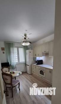 2-к квартира, вторичка, 58м2, 9/17 этаж