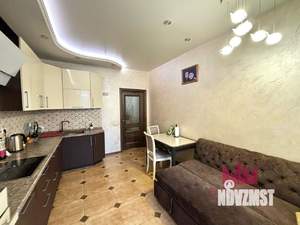 2-к квартира, вторичка, 67м2, 10/17 этаж