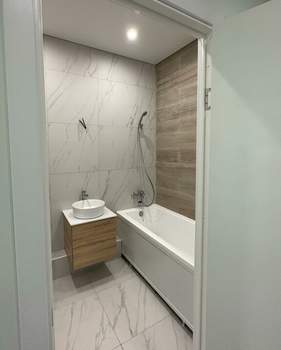 3-к квартира, вторичка, 90м2, 7/8 этаж