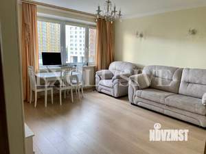 2-к квартира, вторичка, 56м2, 4/17 этаж